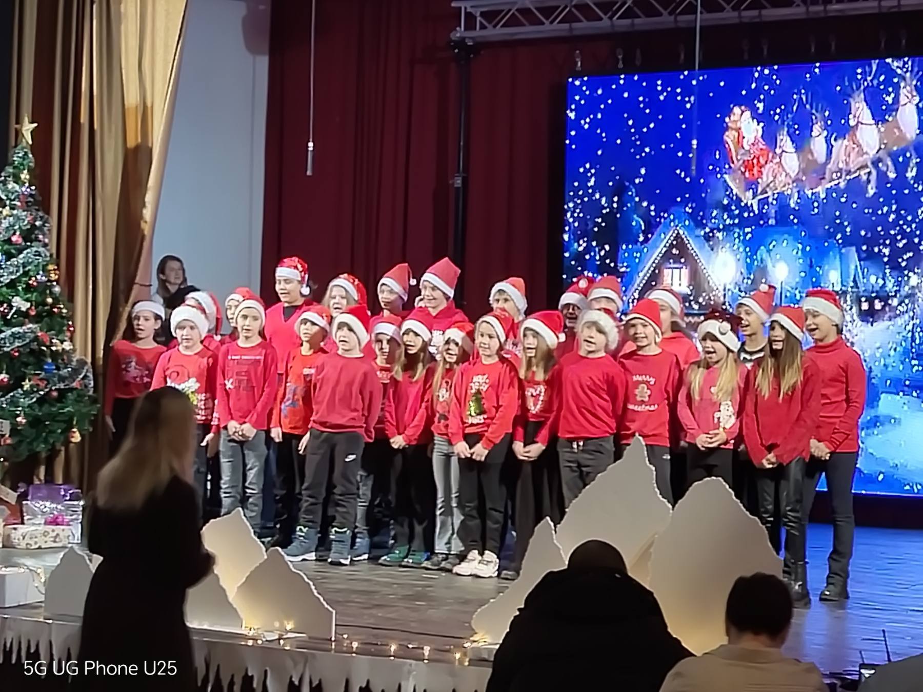 🎄 Božićne priredbe u našoj školi 🎄