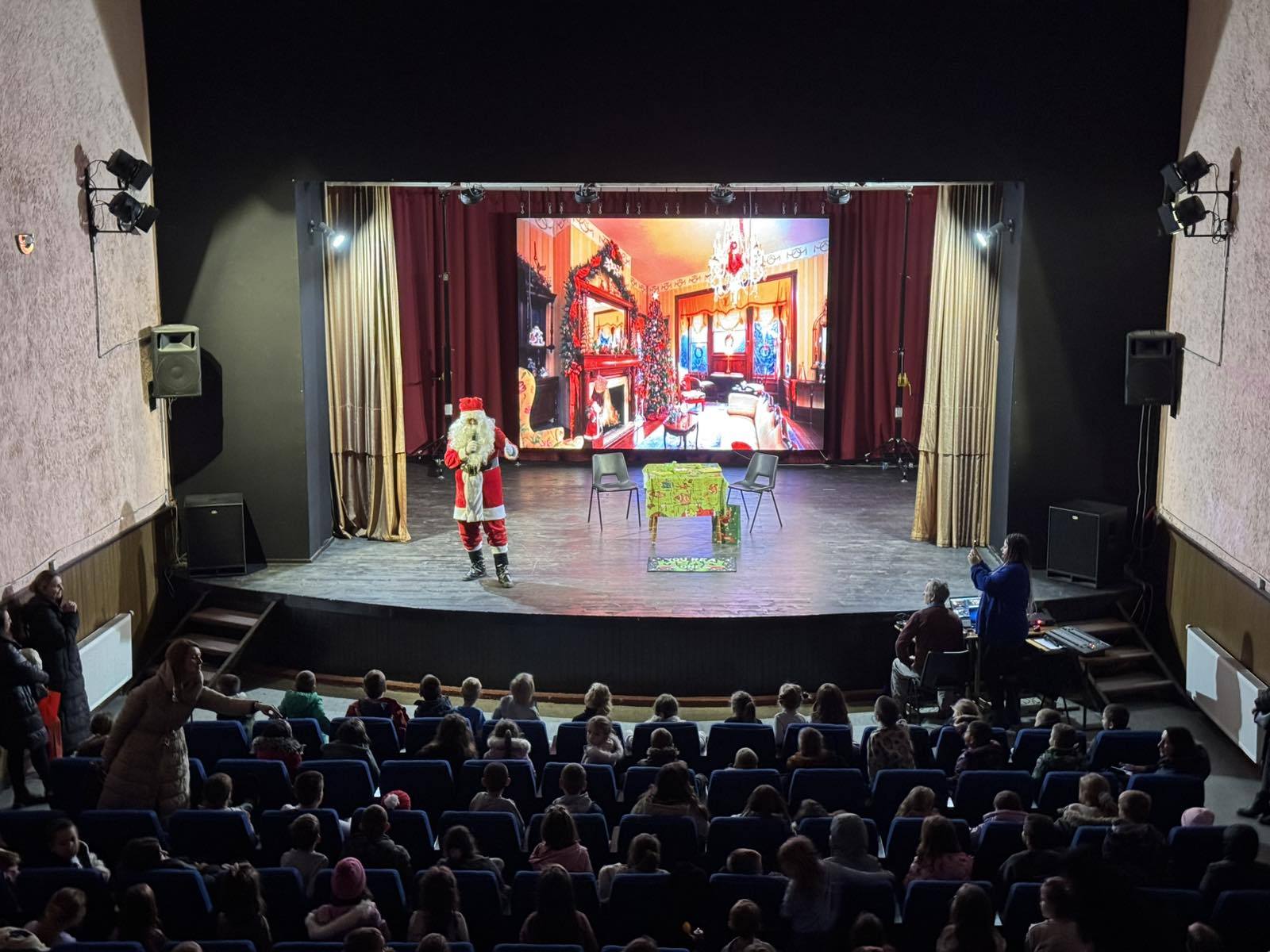 🎭 Posjet kazališnoj predstavi „The Grinch 2“ 🎄