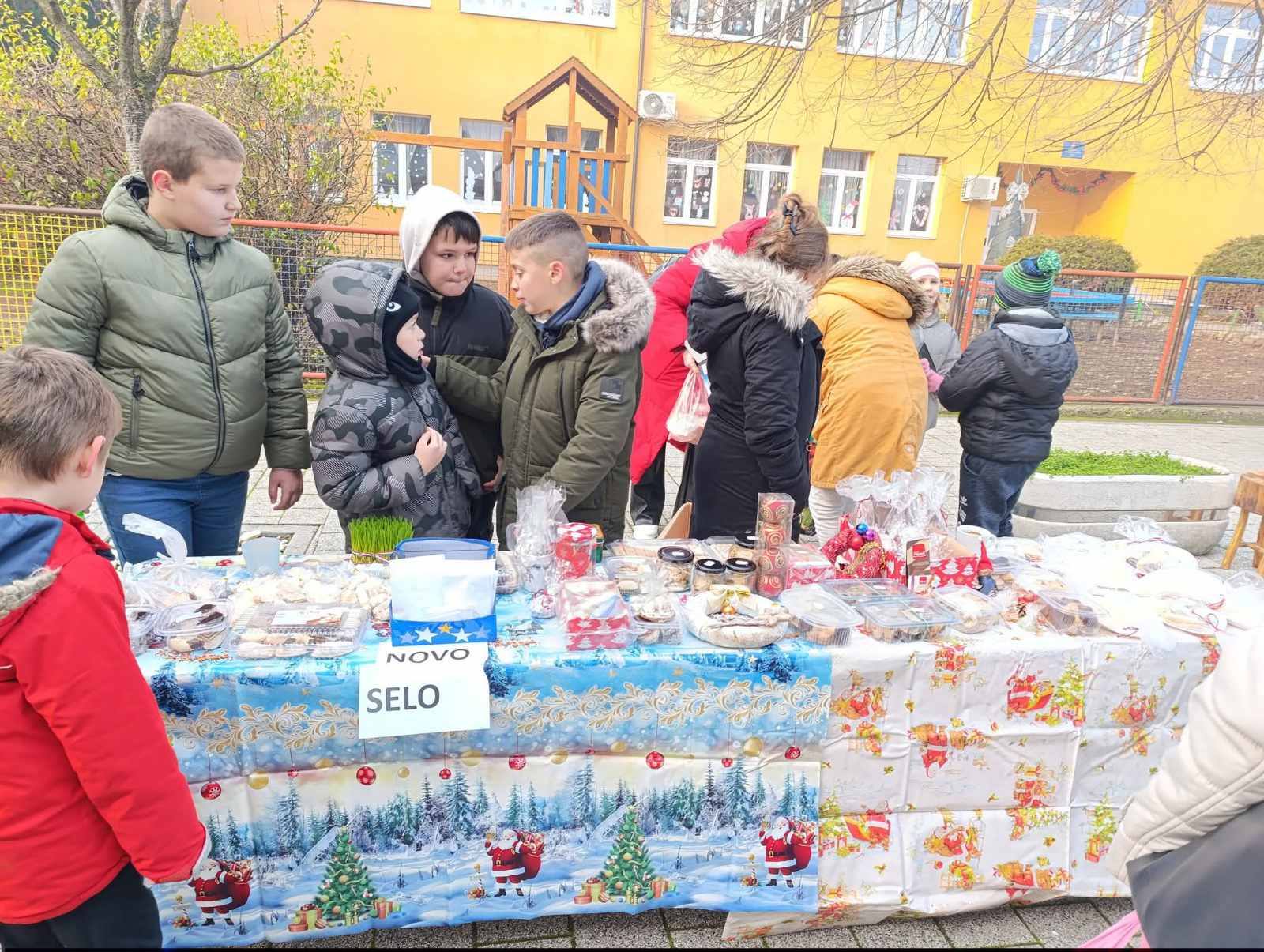 TRADICIONALNA BOŽIĆNA PRODAJA